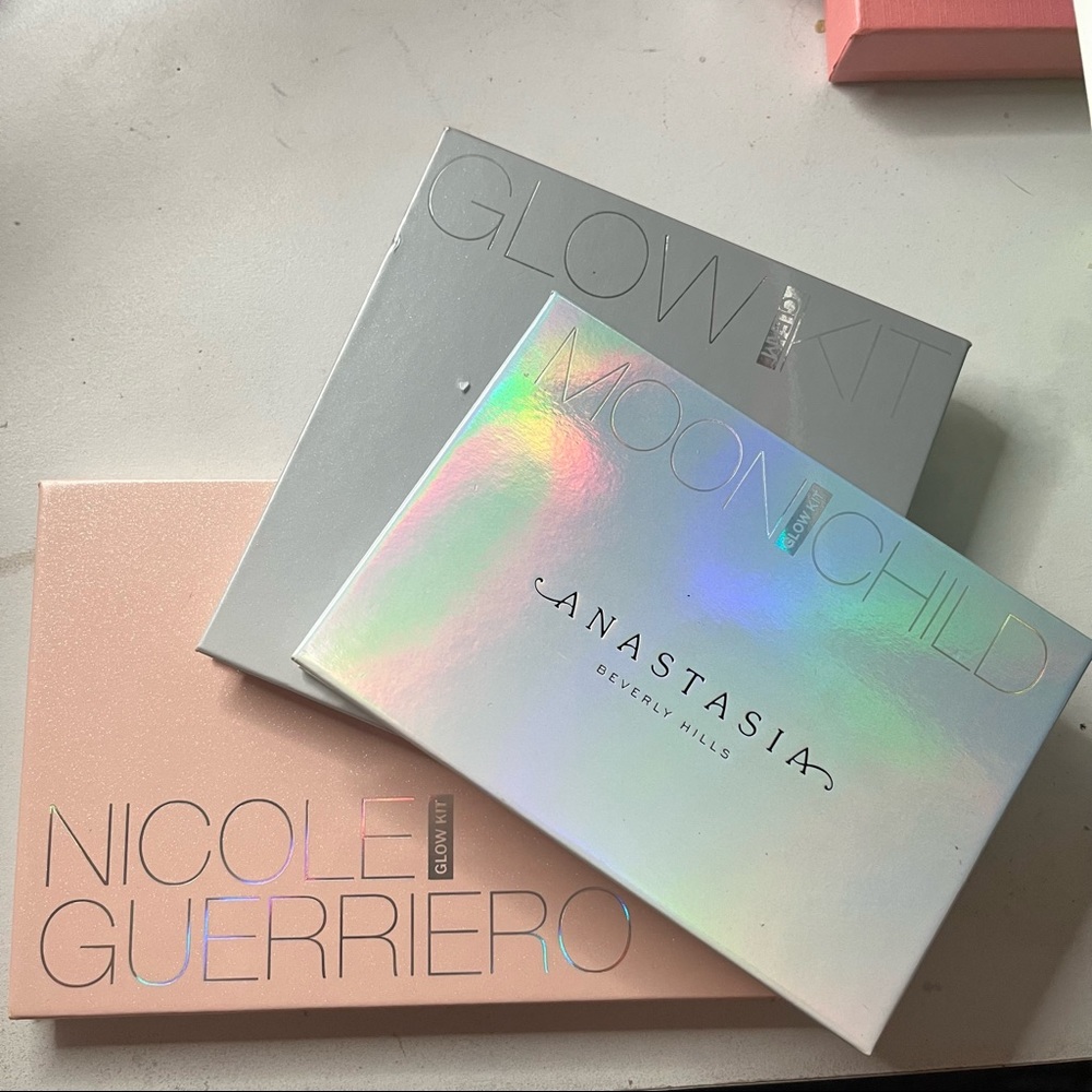 Anastasia Beverly Hills Glow Kits Bundle